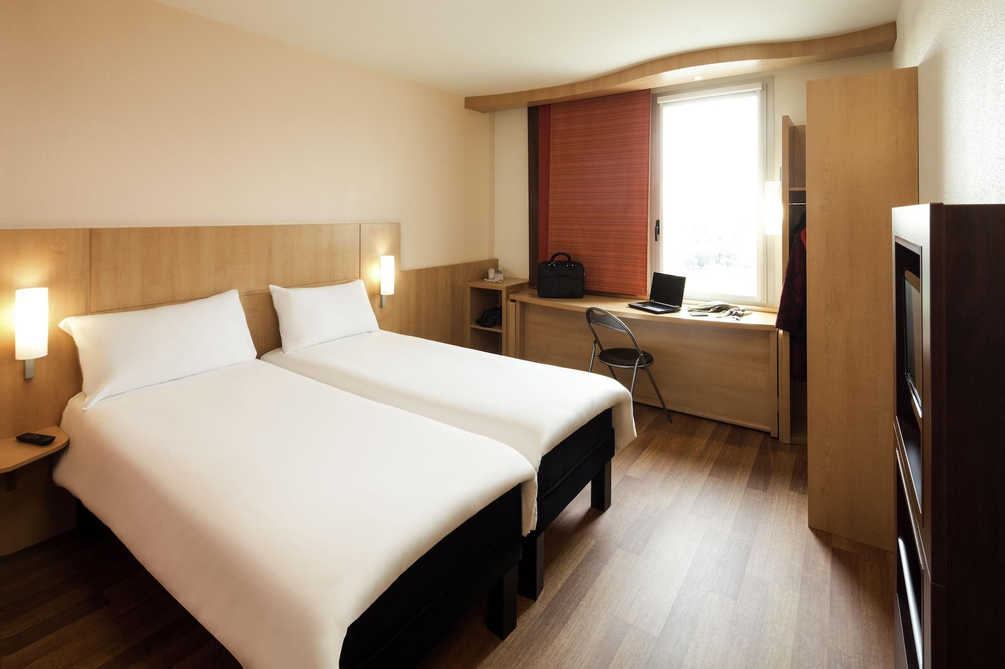 Hotel Ibis Lisboa Jose Malhoa Esterno foto
