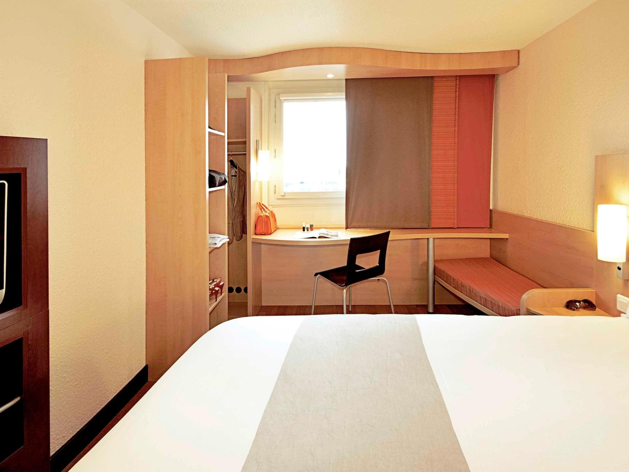 Hotel Ibis Lisboa Jose Malhoa Esterno foto