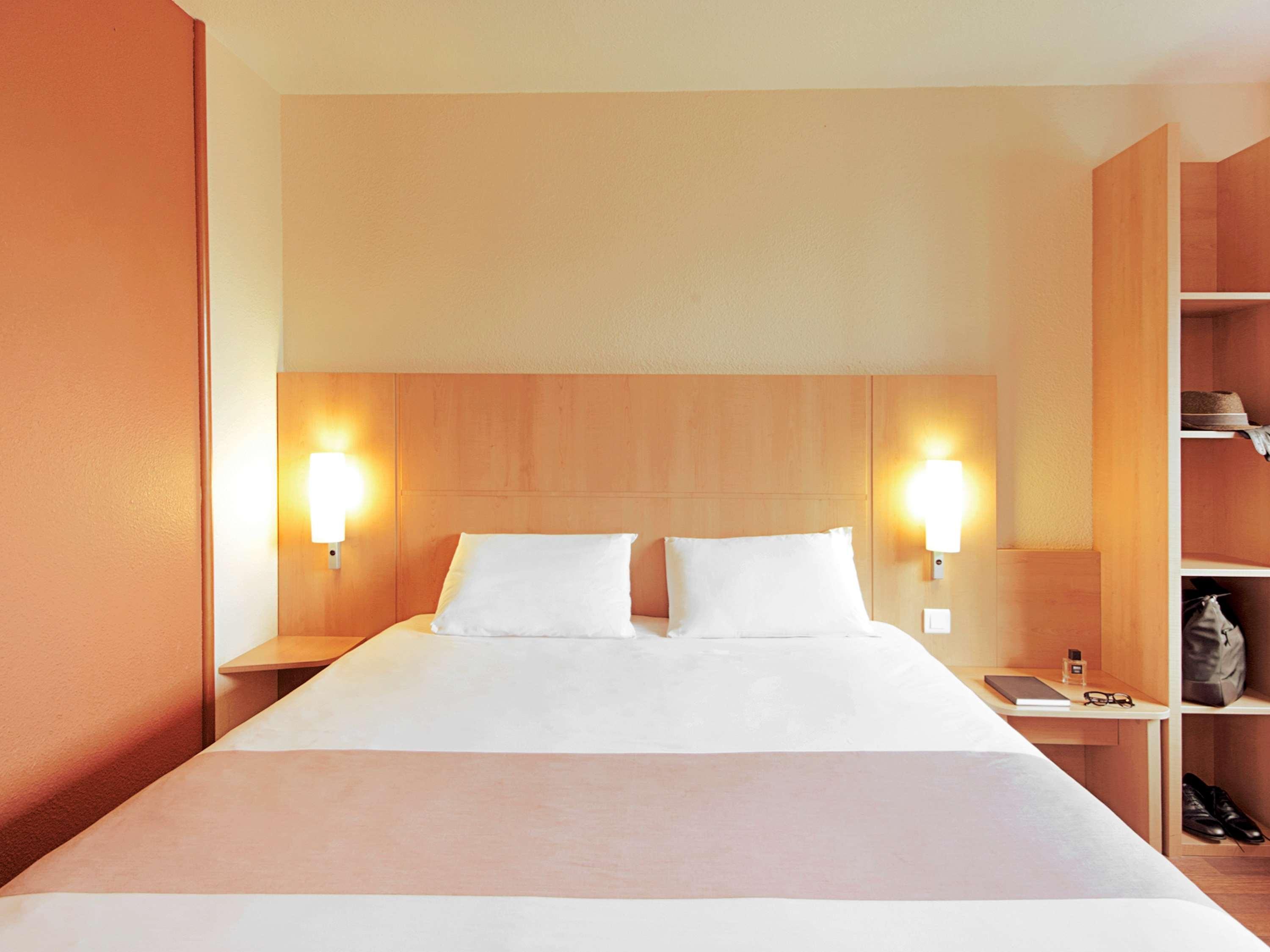 Hotel Ibis Lisboa Jose Malhoa Esterno foto