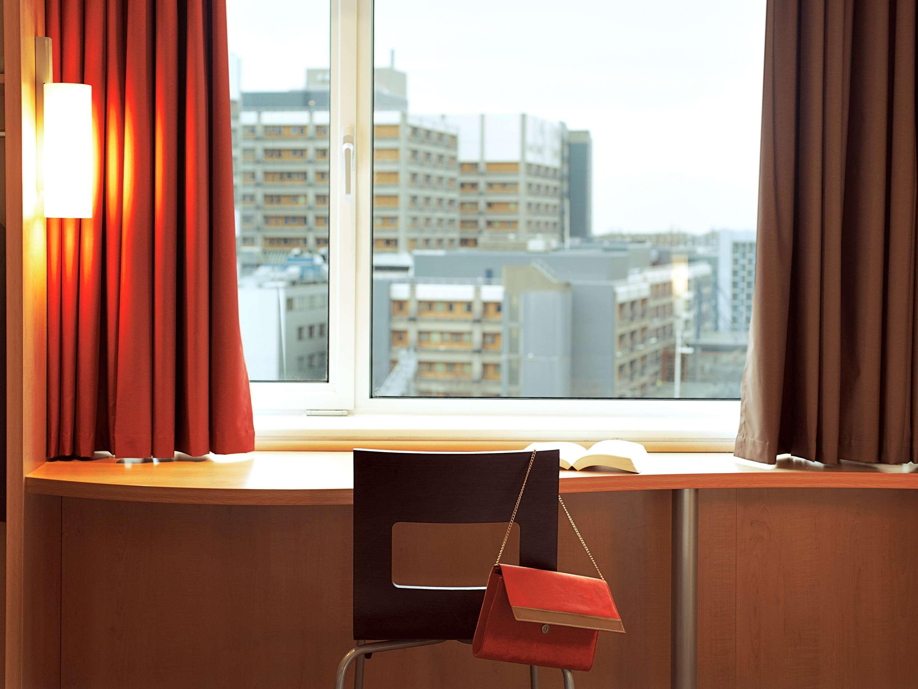 Hotel Ibis Lisboa Jose Malhoa Esterno foto