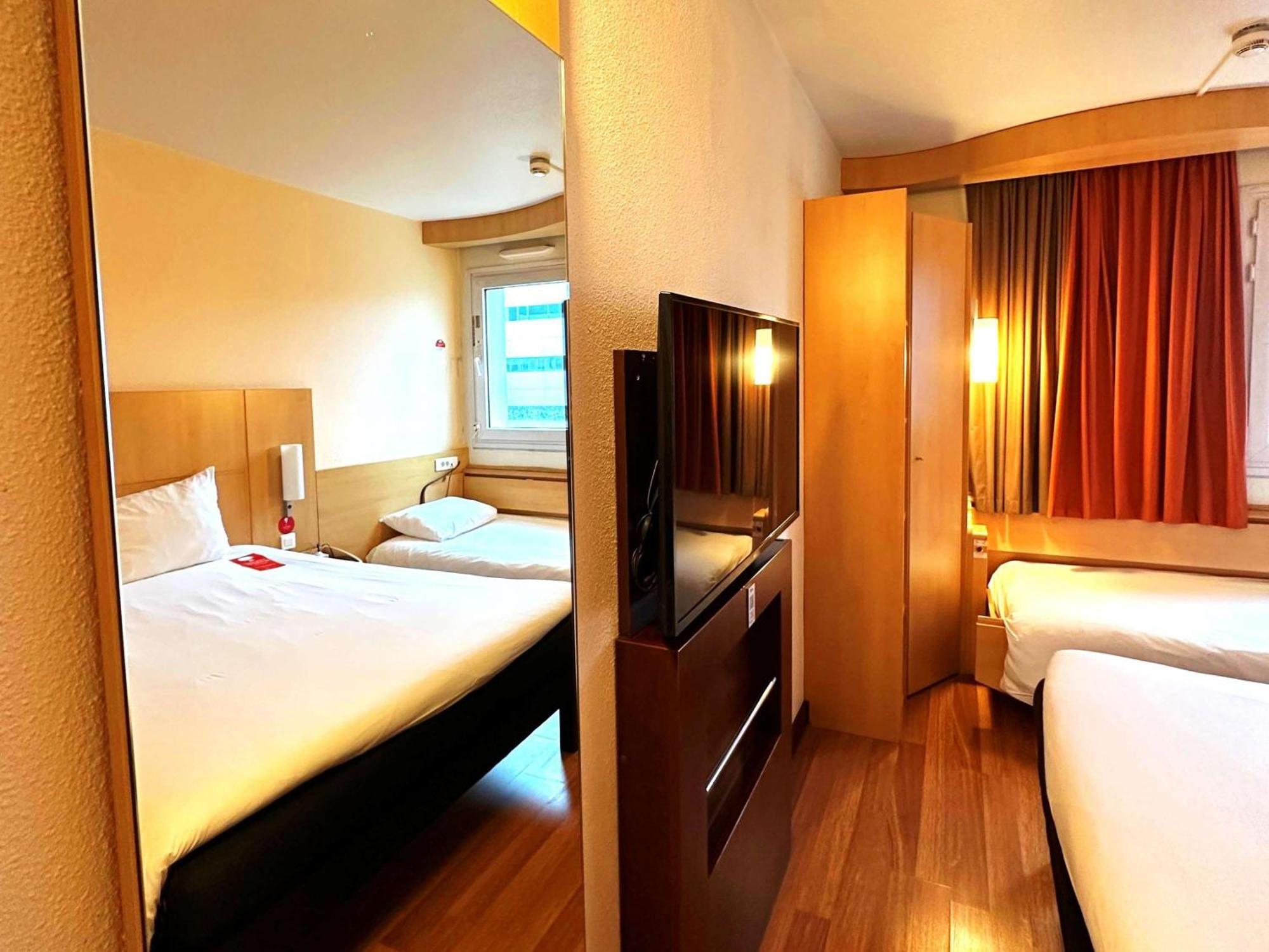 Hotel Ibis Lisboa Jose Malhoa Esterno foto